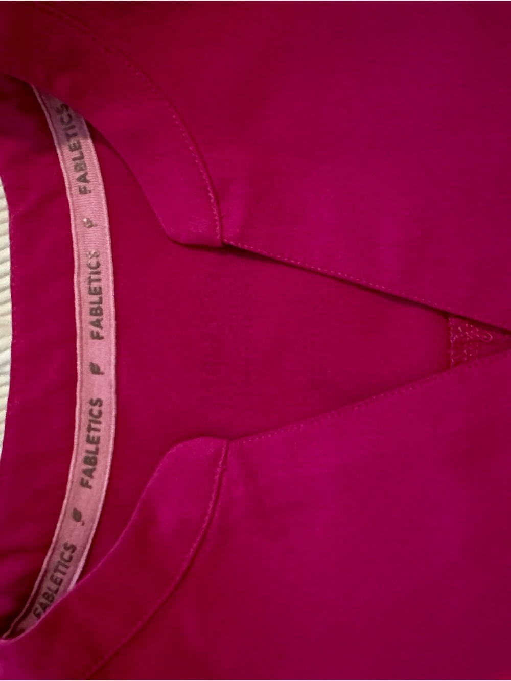 Fabletics Hibiscus Evolve Oversized Scrub Top - Picture 7 of 8